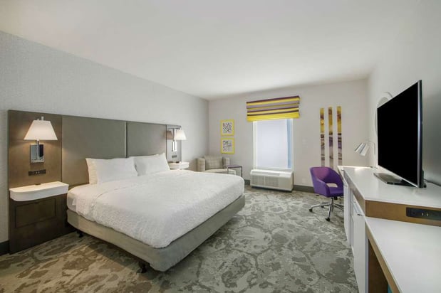 Images Hampton Inn & Suites Raleigh-Durham Airport-Brier Creek