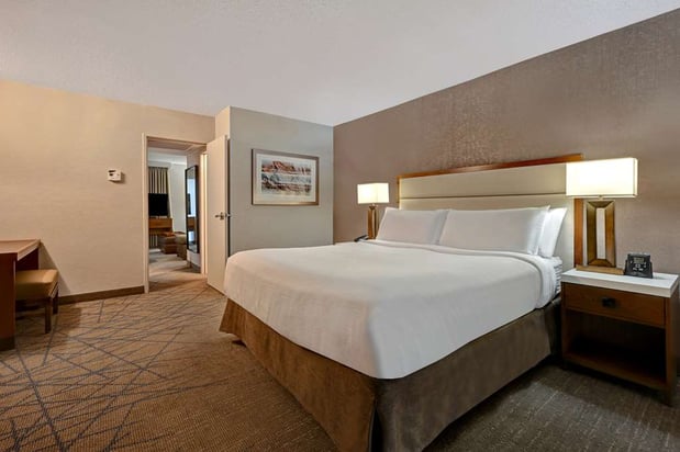Images Embassy Suites by Hilton Colorado Springs