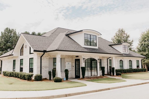 Images Lanier Family & Cosmetic Dentistry