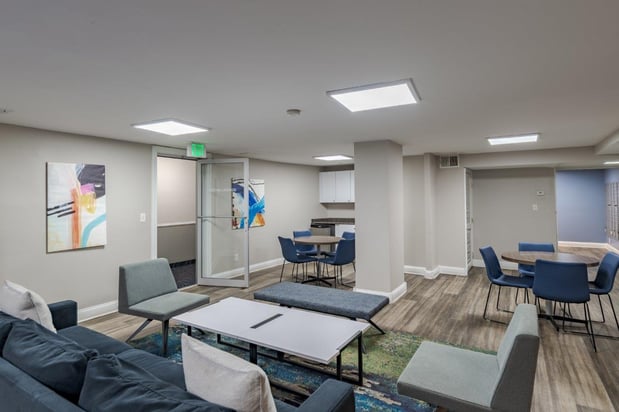 Images The Carlyle Apartment Homes