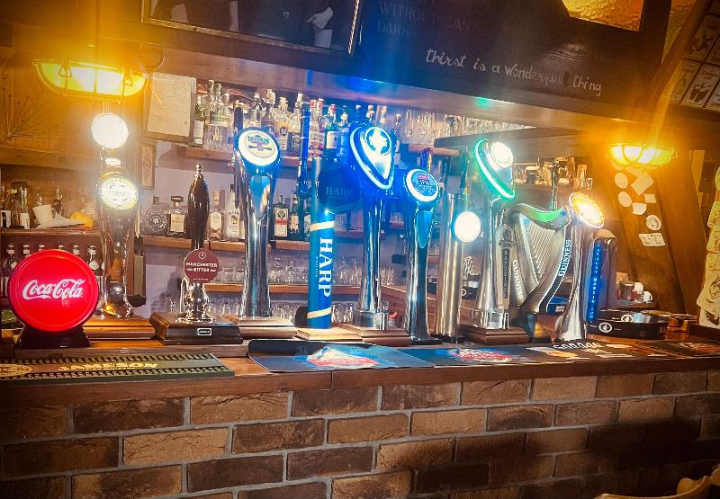 Images Full Pub