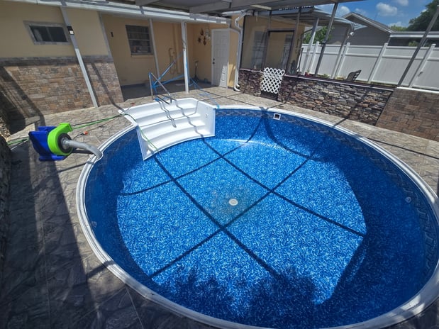 Images Paradise Palm Pools Inc