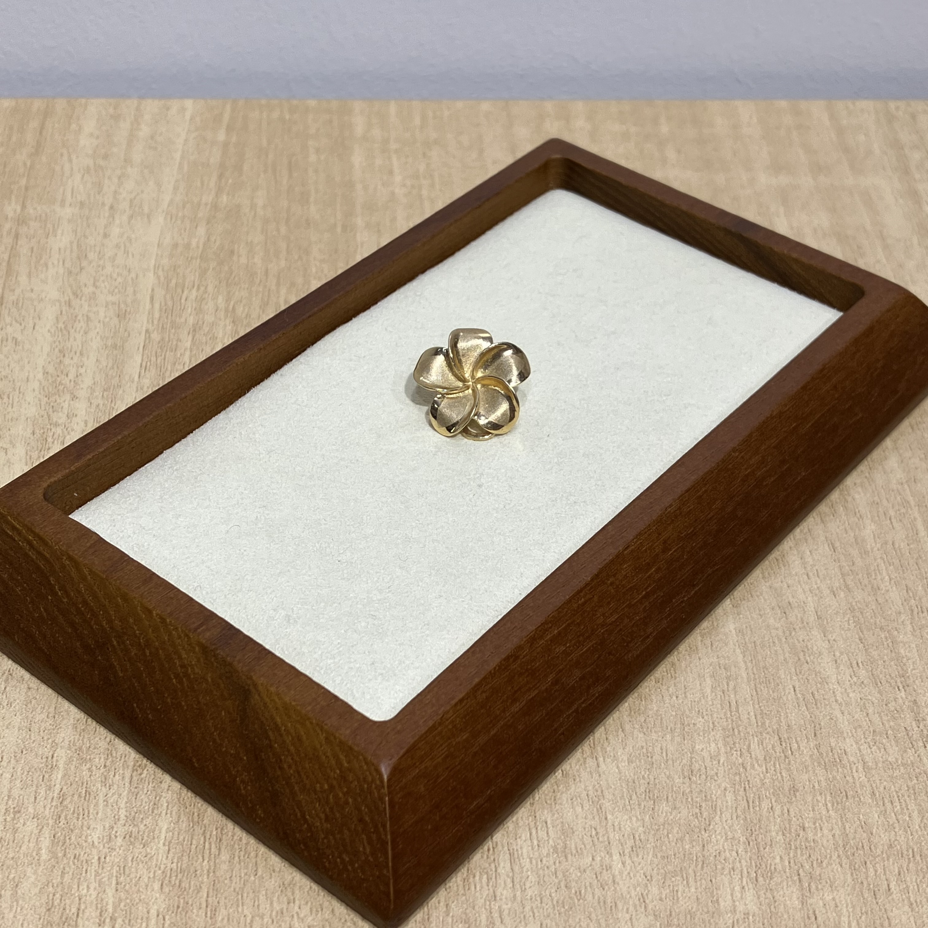 Images KOMEHYO（コメ兵）買取センター日南山形屋