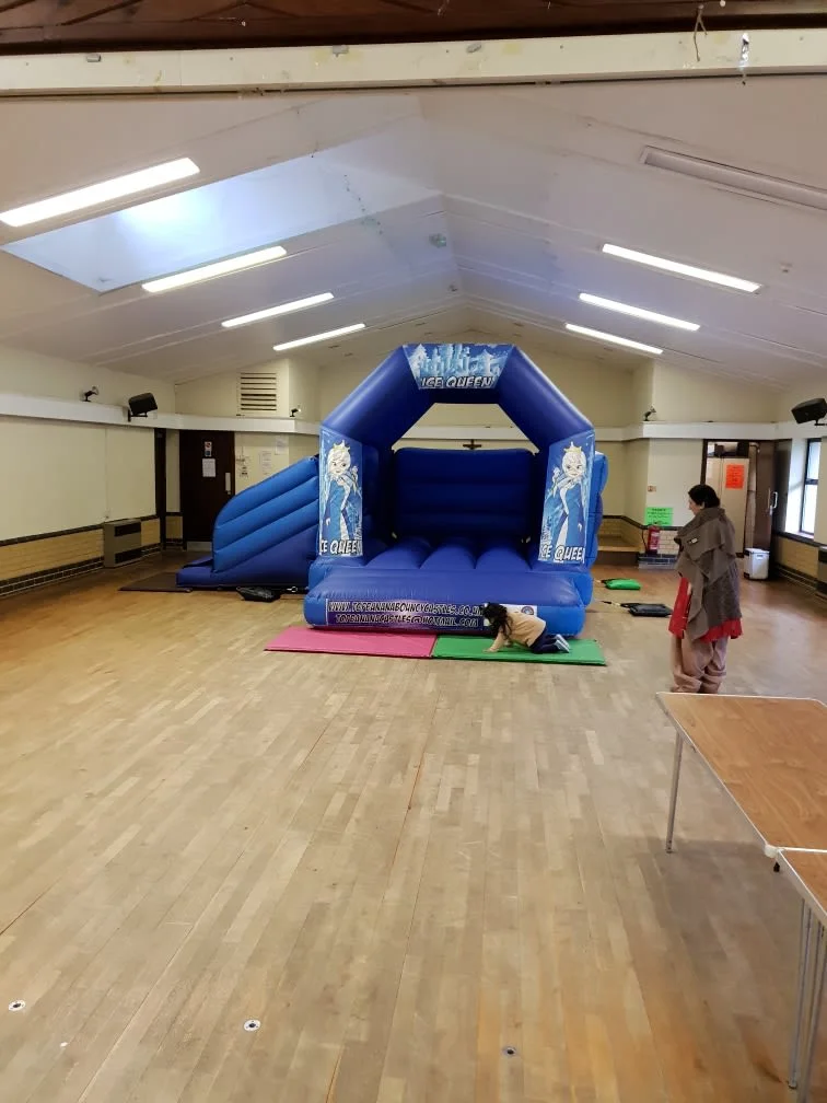 Images Top Banana Bouncy Castles