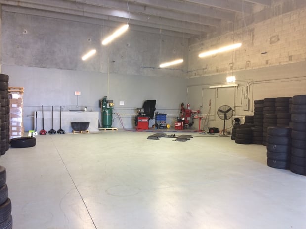 Images AutoTire World - Wheel Alignment - Lift Kits - New & Used Tires - Accessories