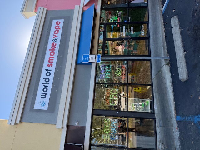 Images World of Smoke & Vape - Tallahassee