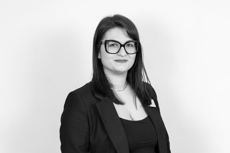 Kristiana Arapi, Butiksägare i vår butik Odenplan - Stockholm
