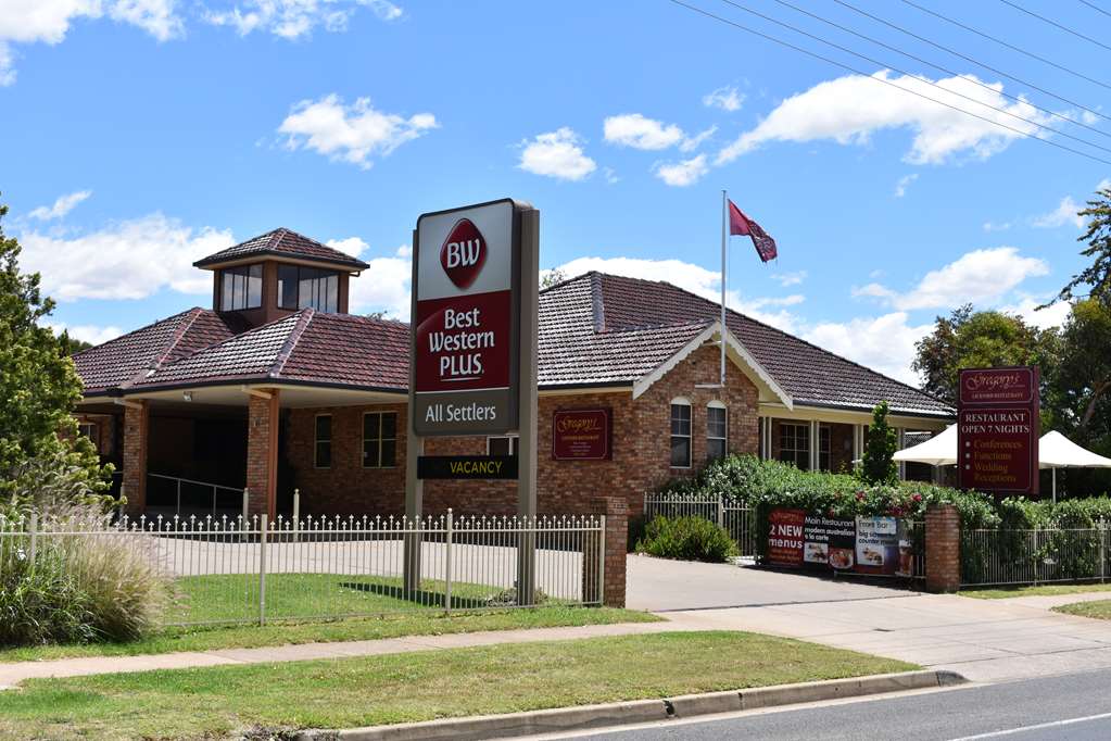 Images Best Western Plus All Settlers Motor Inn
