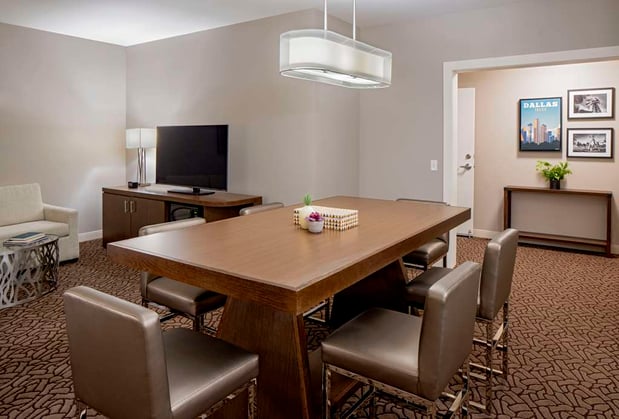 Images Hilton Garden Inn Downtown Dallas