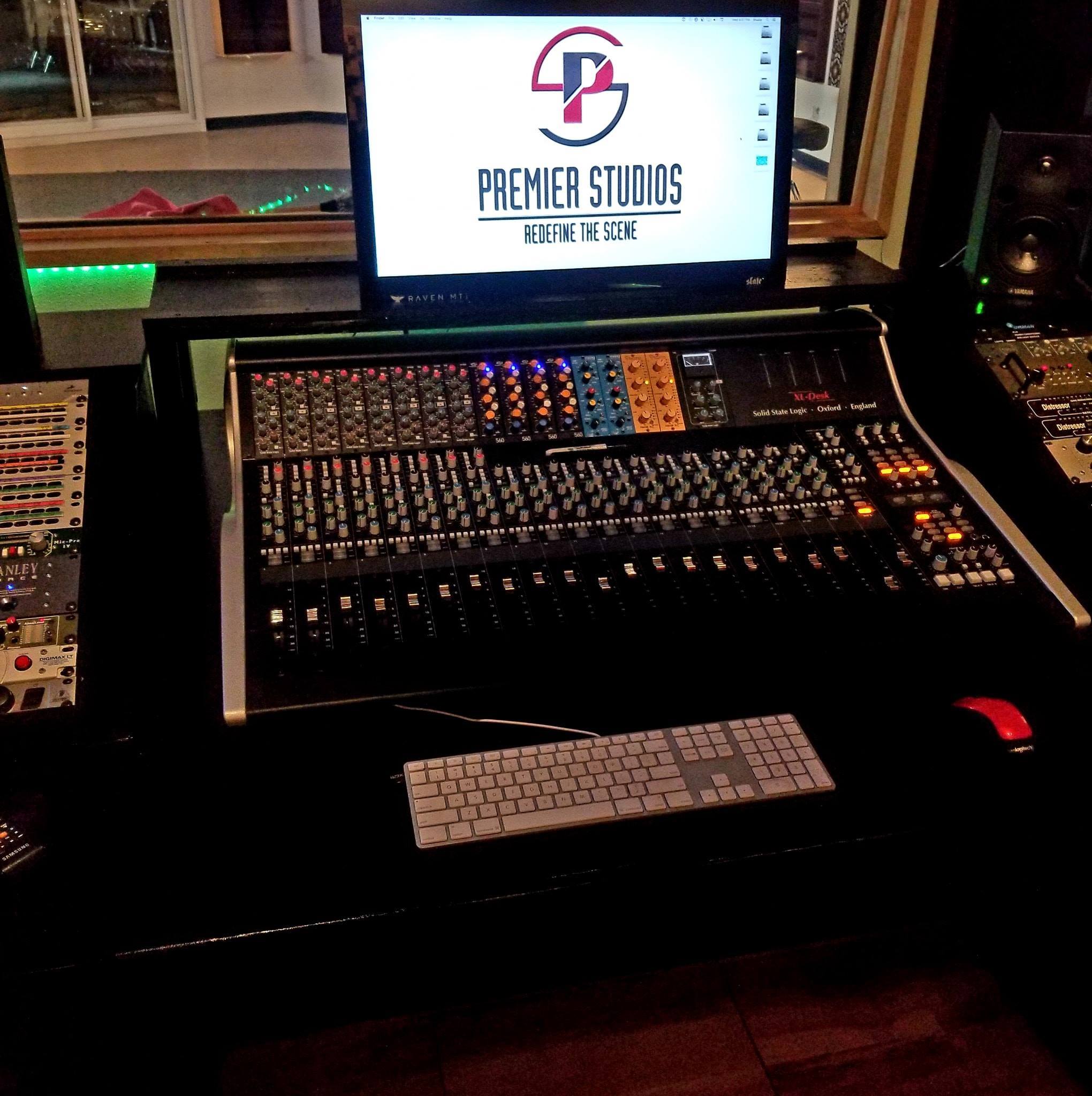 Premier Studios Logo