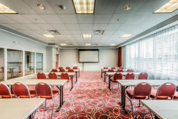 Images Staybridge Suites Columbus OSU-Medical Center by IHG
