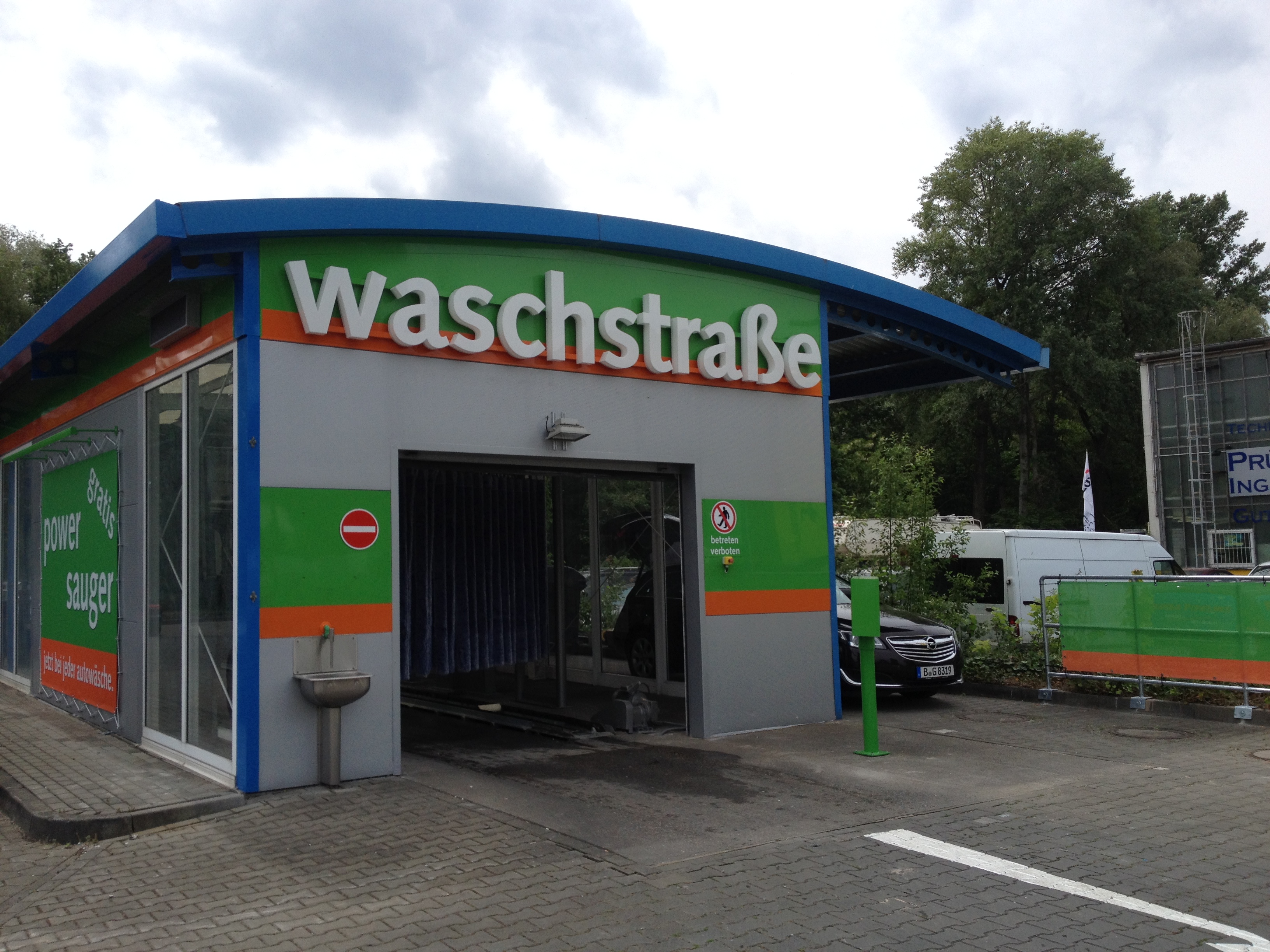 IMO Car Wash, Bellevuestr. 14 in Berlin