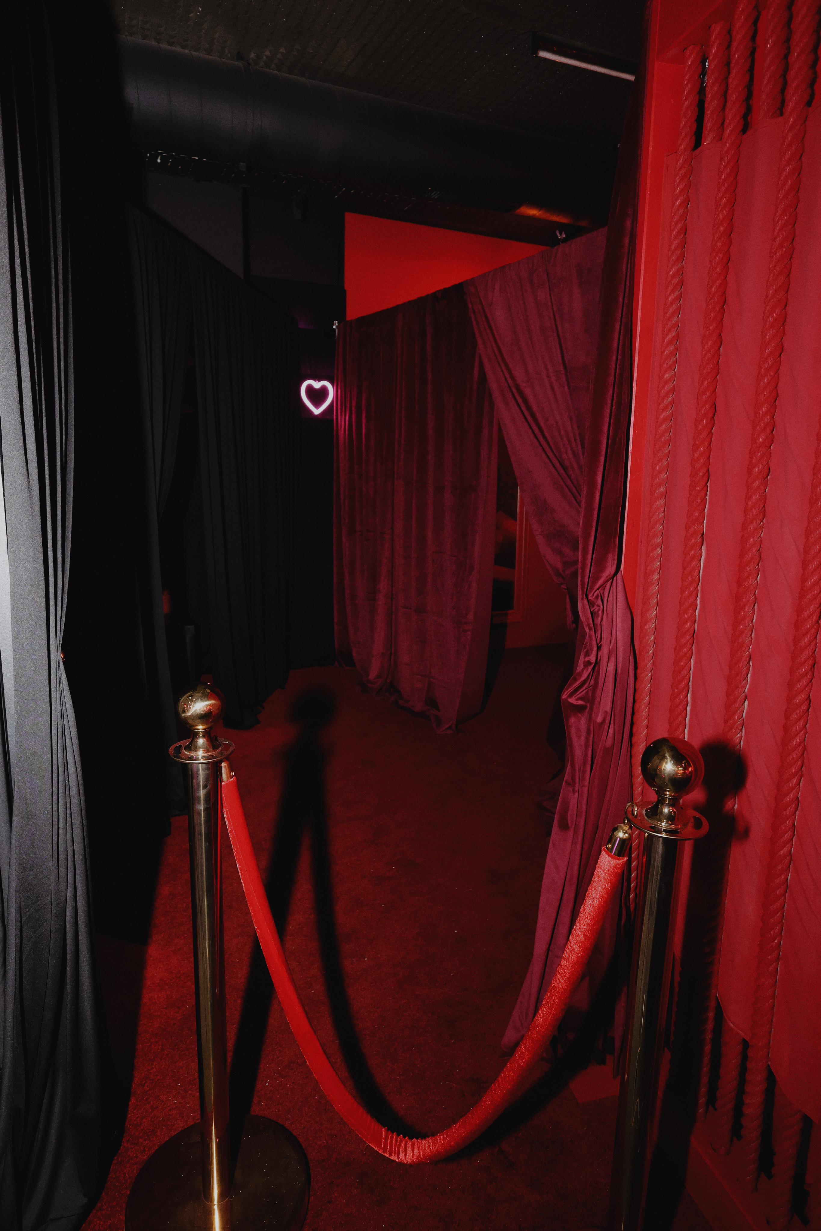 Bilder Crystal Club & Lounge | Stripclub | Tabledance | Live Shows | Nightclub