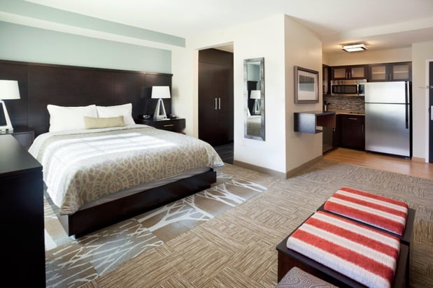 Images Staybridge Suites Marquette by IHG