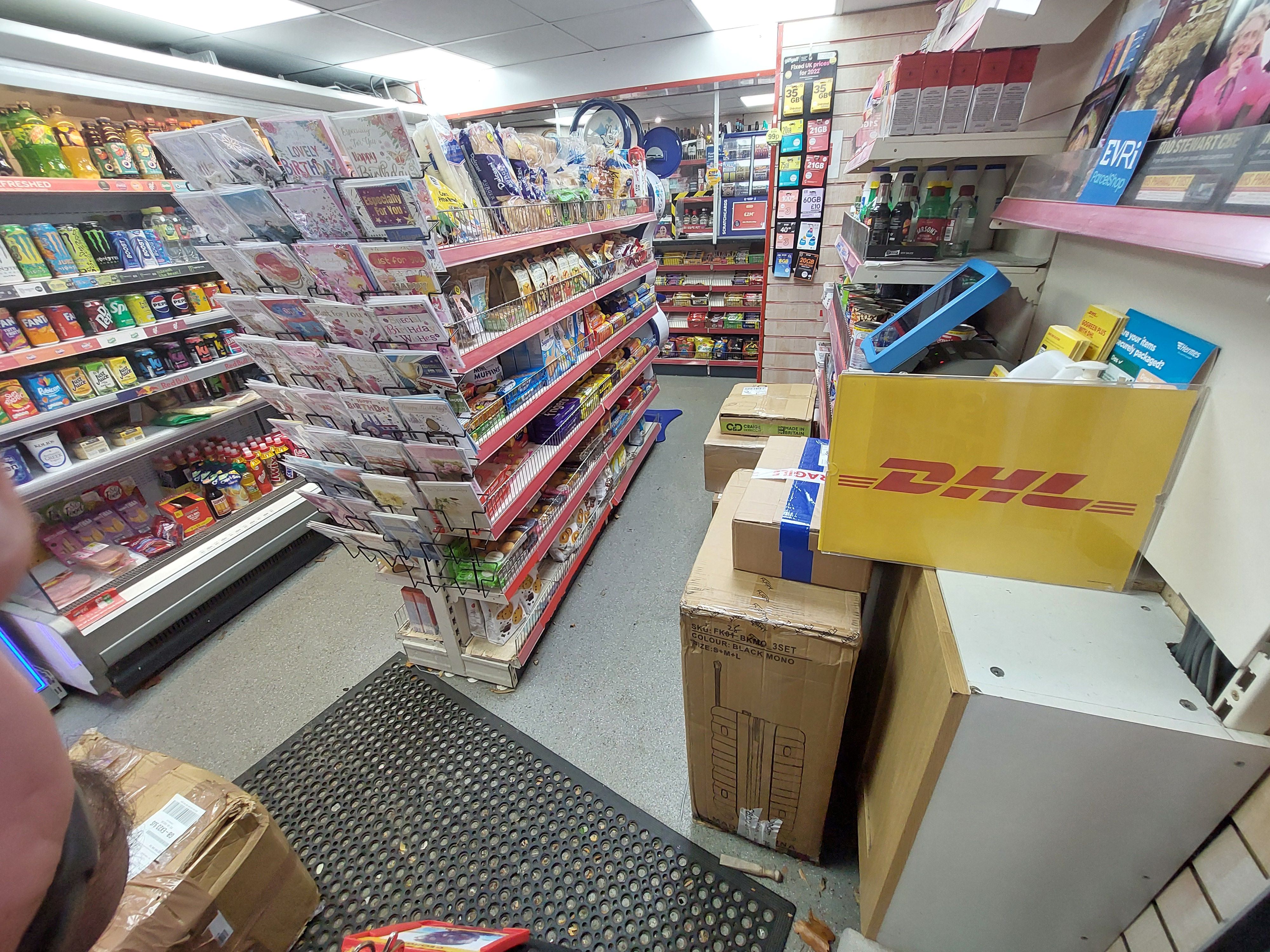 Images DHL Express Service Point (News Round - iPayOn)