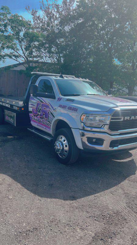 Call now for a towing service you can count on!