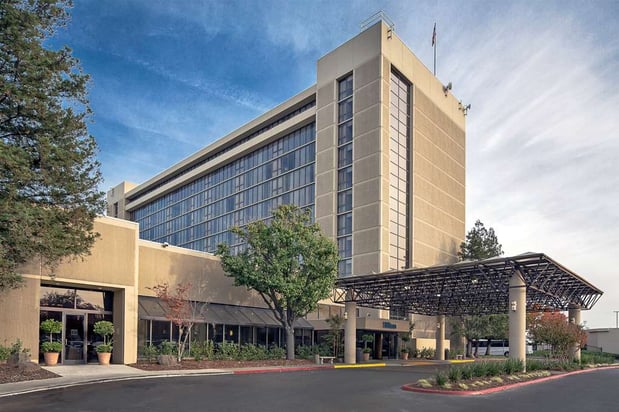 Images Hilton Sacramento Arden West