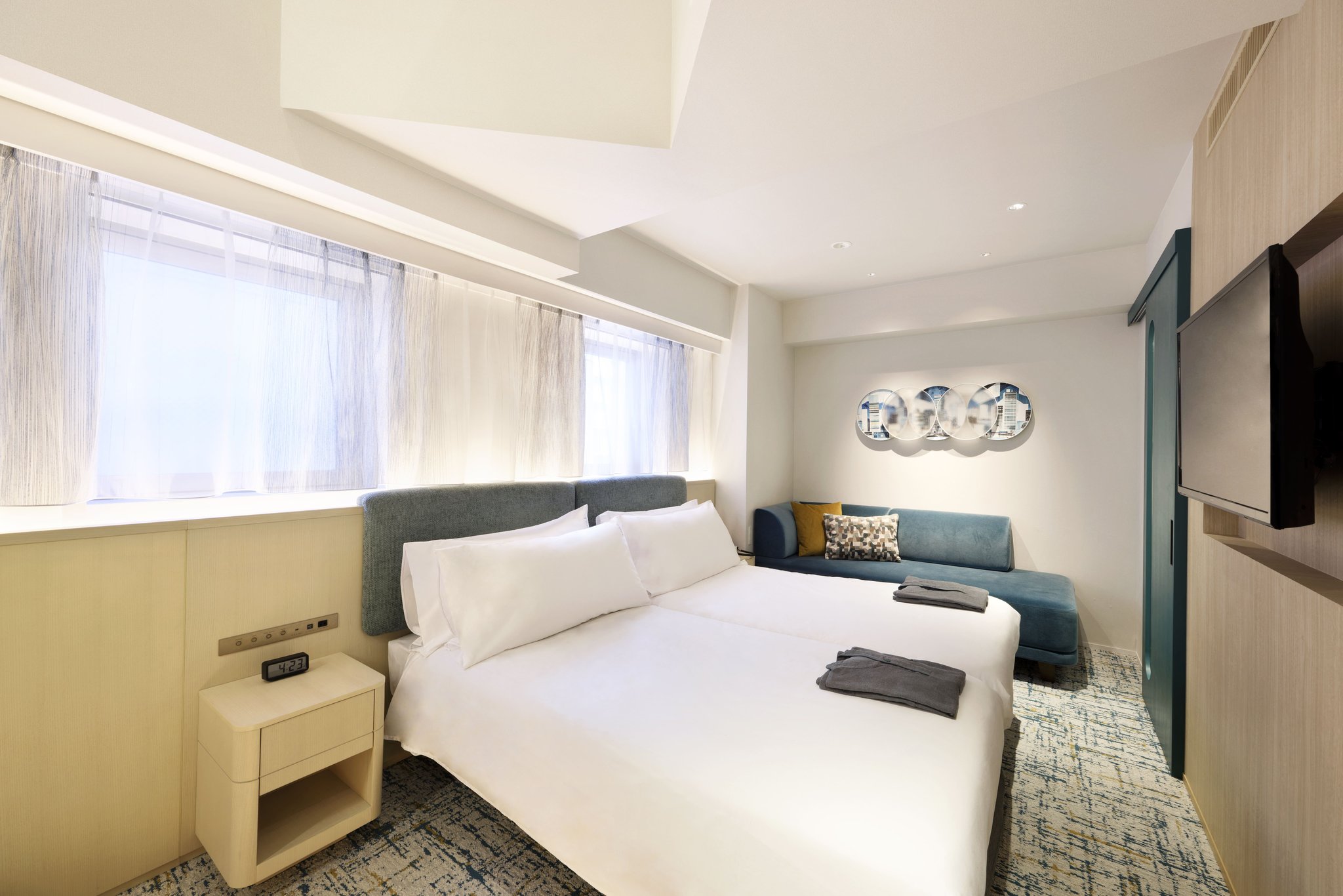 Images Holiday Inn & Suites Sapporo Odori Park by IHG