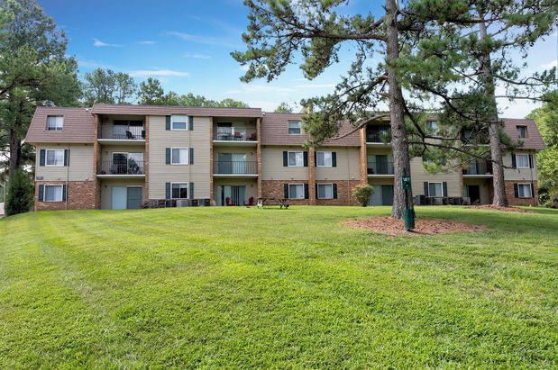 Images PineGate Apartments