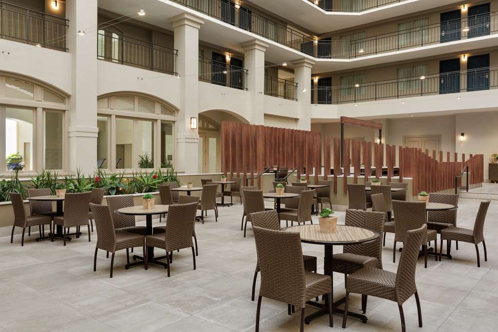 Lobby Embassy Suites by Hilton Milpitas Silicon Valley Milpitas (408)942-0400
