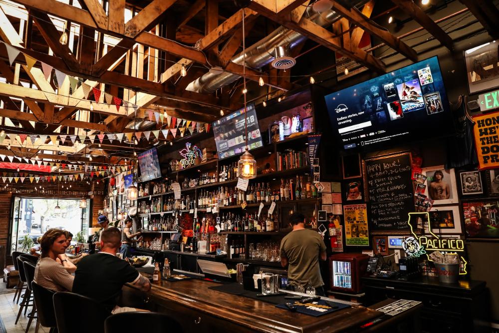 dive bars in west hollywood