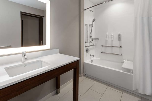 Images Hampton Inn by Hilton Nashville Airport Century Place