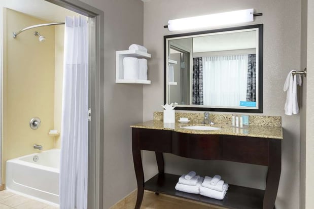 Images Hampton Inn & Suites National Harbor/Alexandria Area