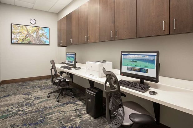 Images Hilton Garden Inn Omaha Aksarben Village