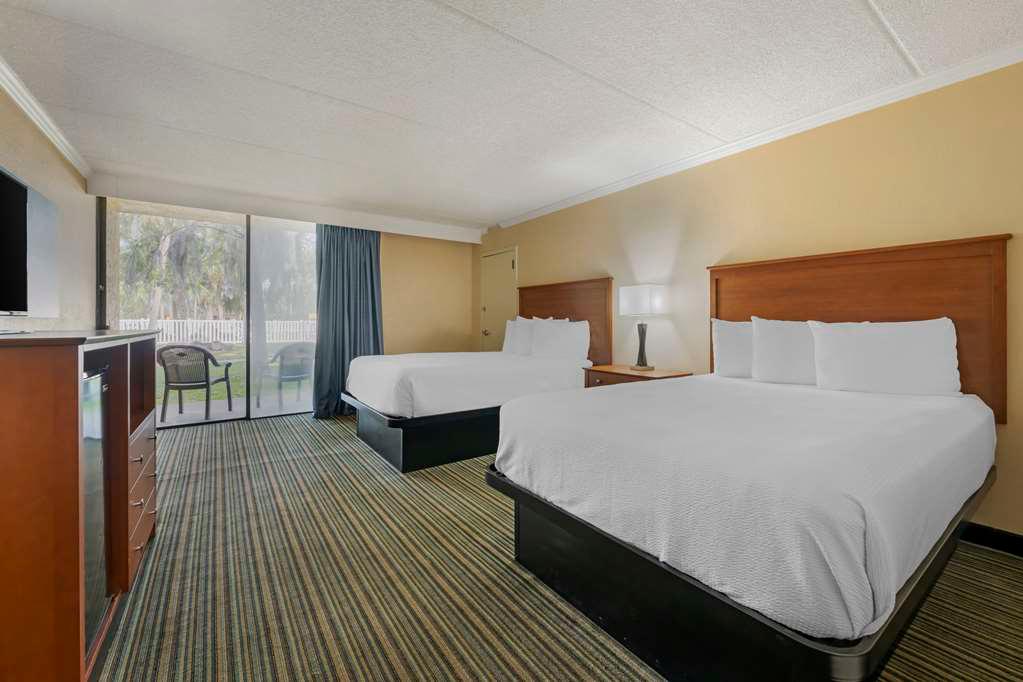 Double Guest Room Best Western International Speedway Hotel Daytona Beach (386)258-6333