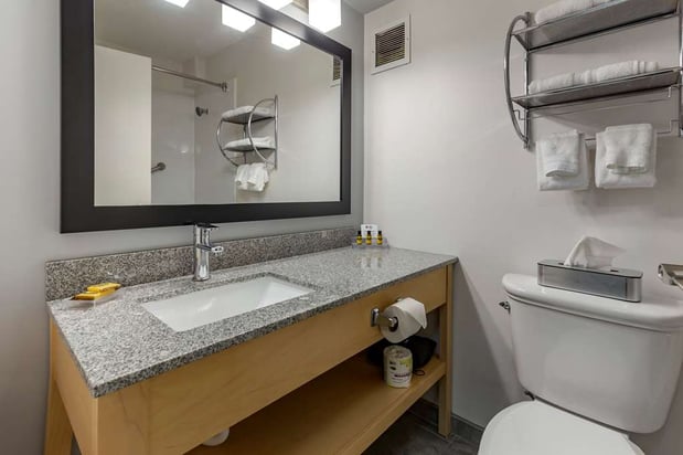 Images Best Western Plus University Inn