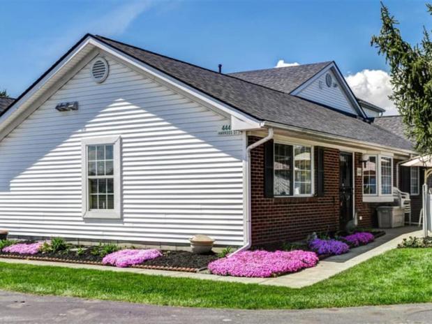 Images Waterford Apts