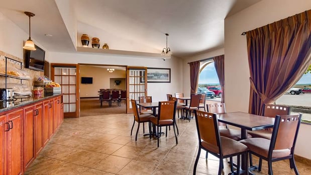 Images Best Western West Hills Inn