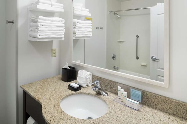 Images Hampton Inn & Suites Rochester-North