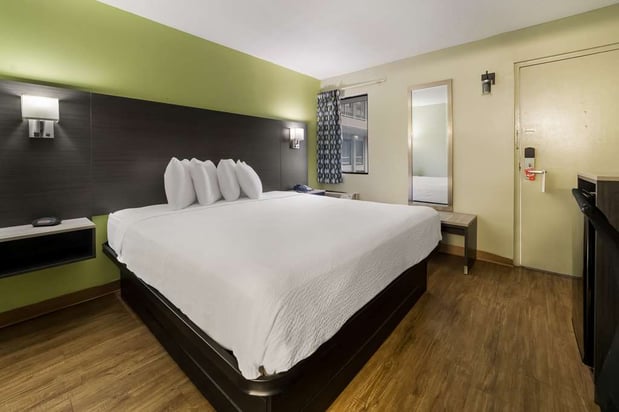Images SureStay by Best Western Columbus Downtown