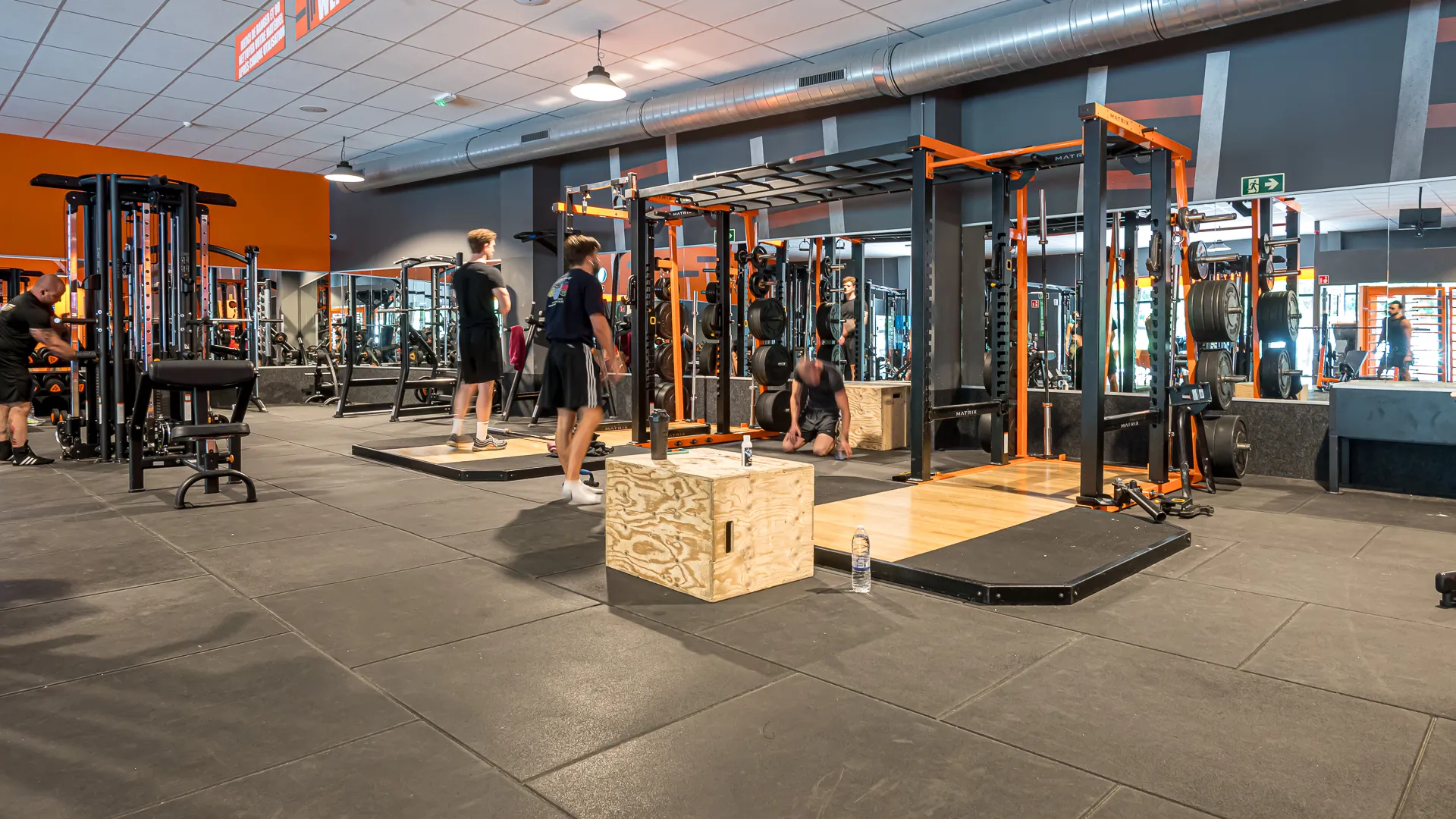 Images Basic-Fit 24/7