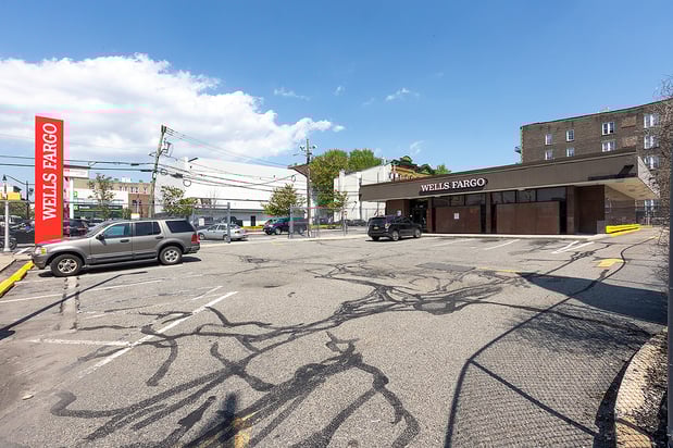 Images Wells Fargo Bank