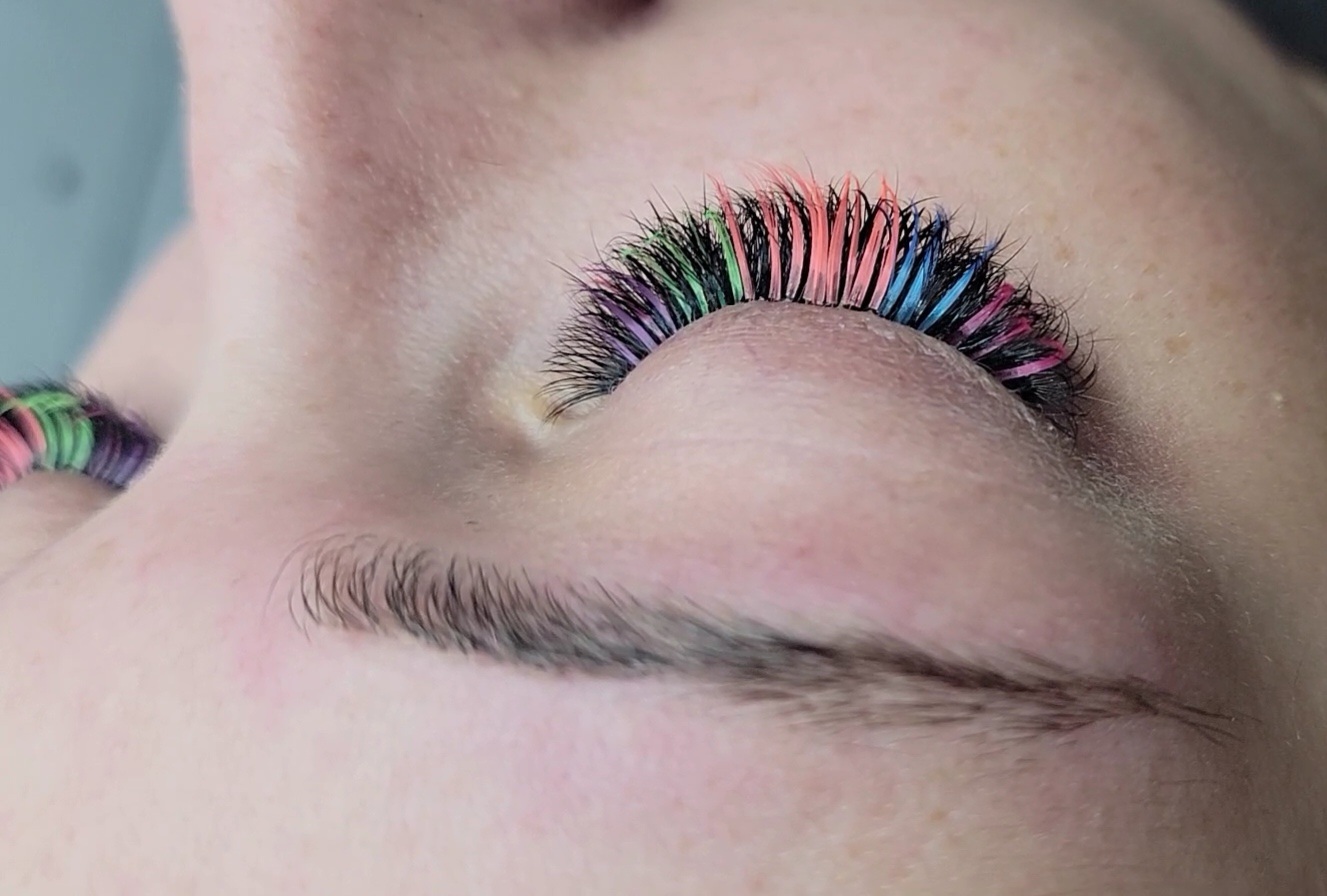 Images Lashista - Formation cils - Pose de cils - Produits de cils Longueuil