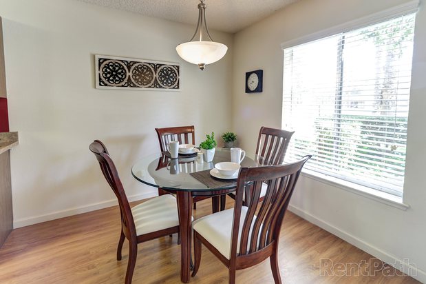 Images Valley West Apartments