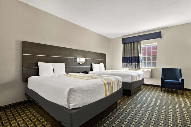 Images SureStay Plus by Best Western Tulsa East