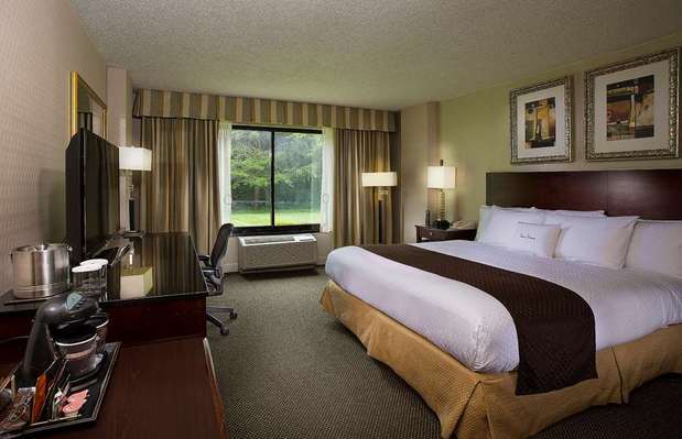 Images DoubleTree by Hilton Hotel Charlotte Airport
