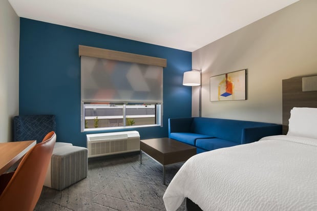 Images Holiday Inn Express & Suites Springdale - Fayetteville Area by IHG