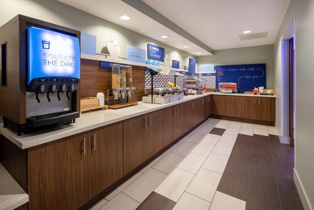 Images Holiday Inn Express Coventry S - West Warwick Area by IHG