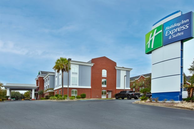 Images Holiday Inn Express & Suites Sumter by IHG