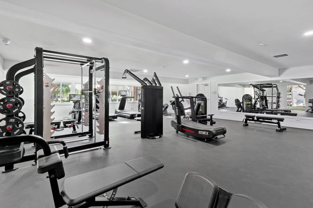 Images Summerwood Apartments