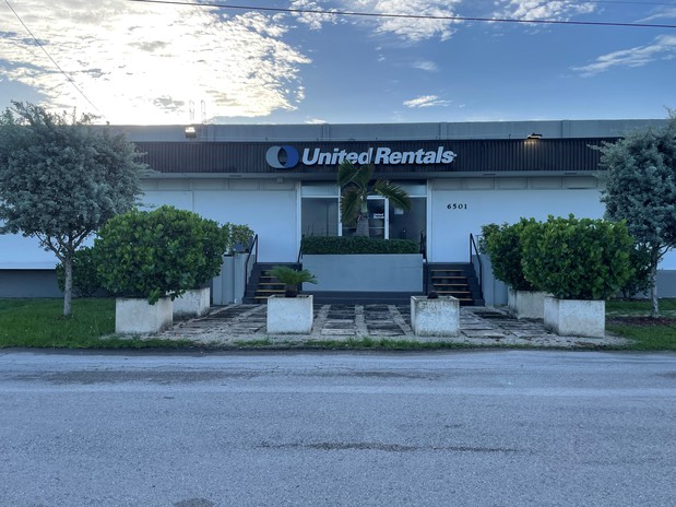 Images United Rentals - Power & HVAC