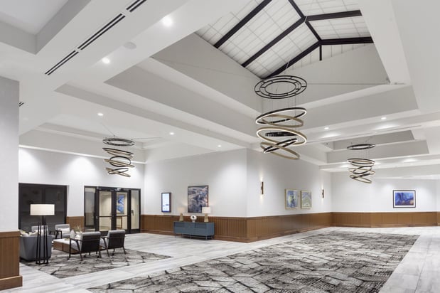 Images Crowne Plaza Lansing by IHG