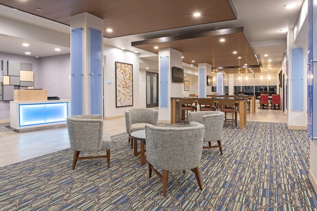 Images Holiday Inn Express & Suites Lincoln I - 80 by IHG