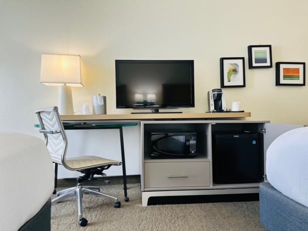 Images Holiday Inn Miami-International Airport by IHG