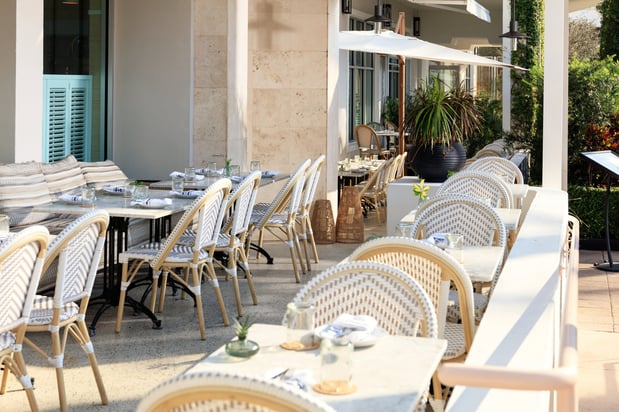 Images Kimpton Surfcomber Hotel by IHG