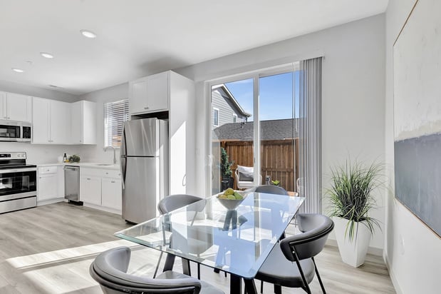 Images Arrive Longmont